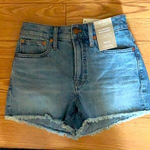 Madewell- The Perfect Jean Short- W 25